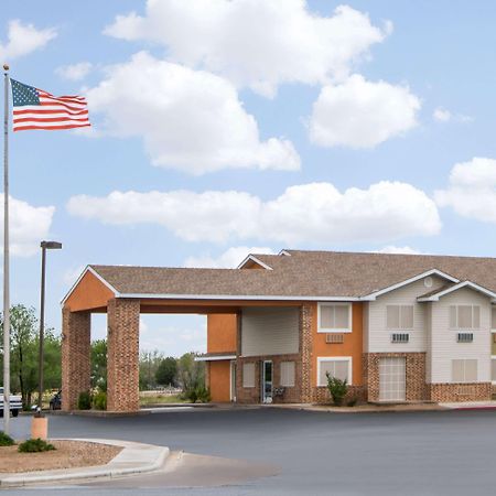 Super 8 By Wyndham Portales Motel Luaran gambar