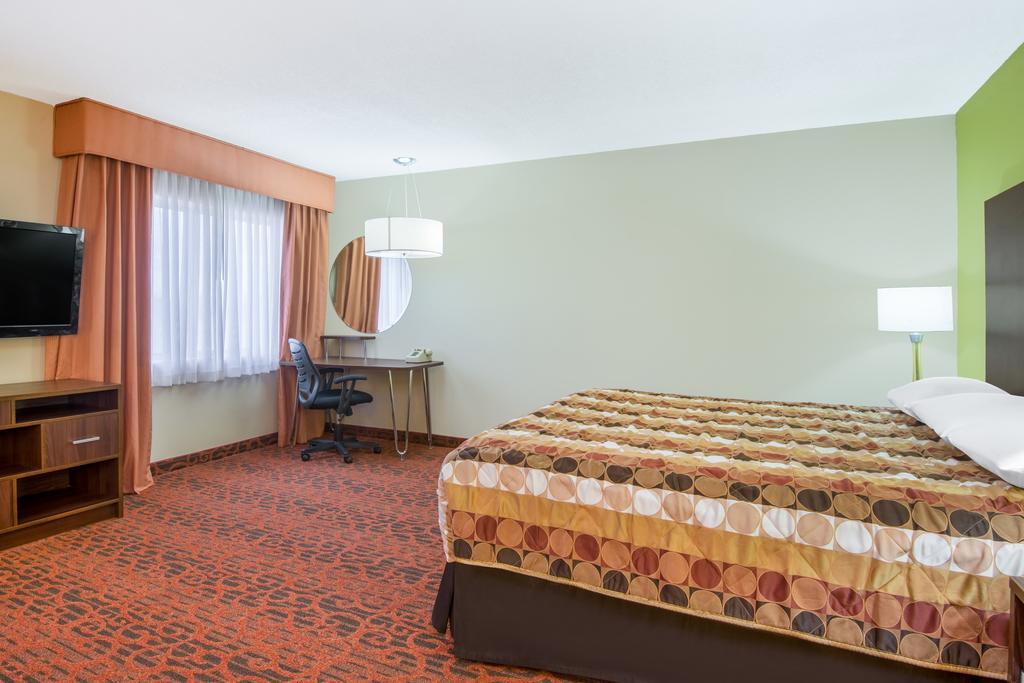 Super 8 By Wyndham Portales Motel Luaran gambar